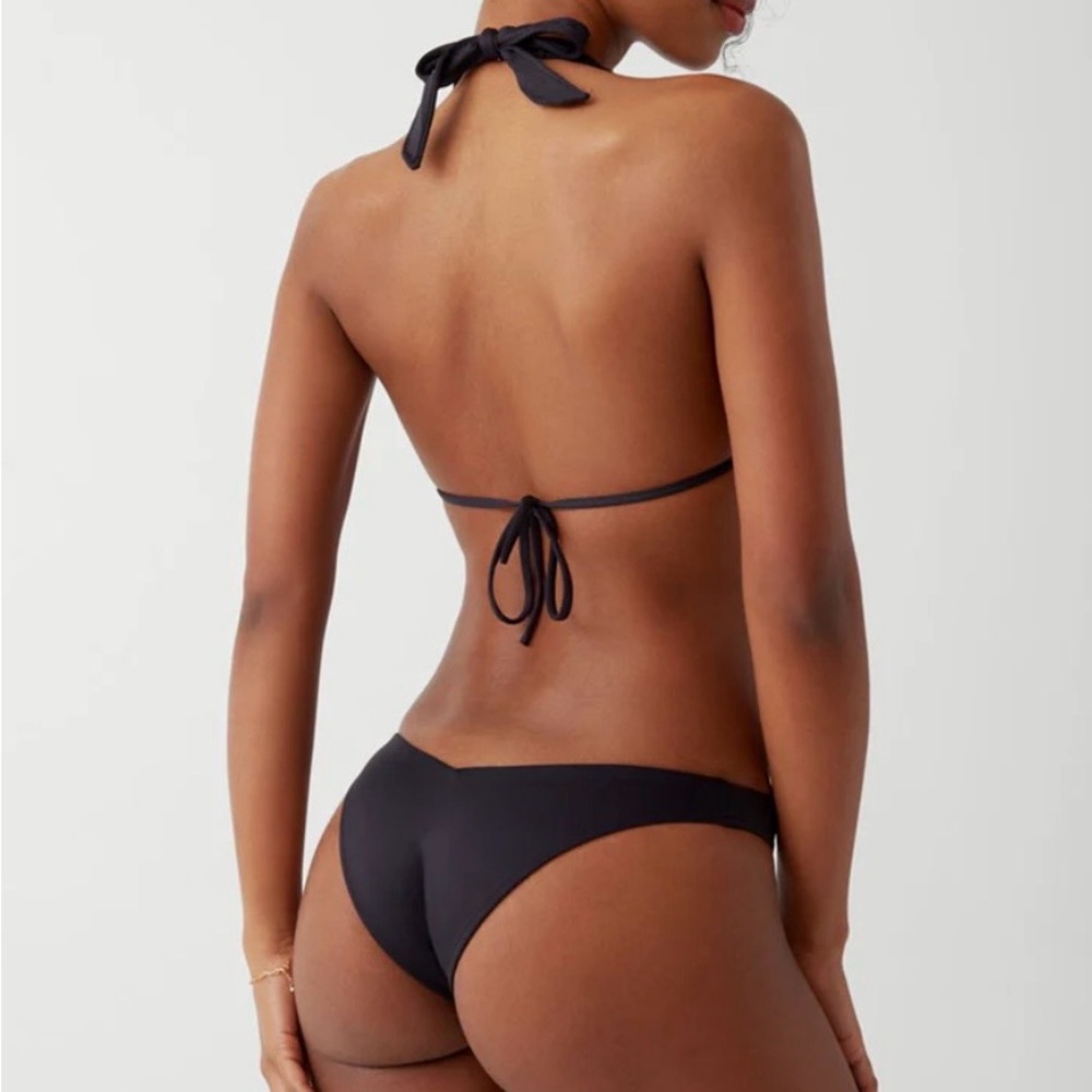 Frankie’s bikinis black bikini set